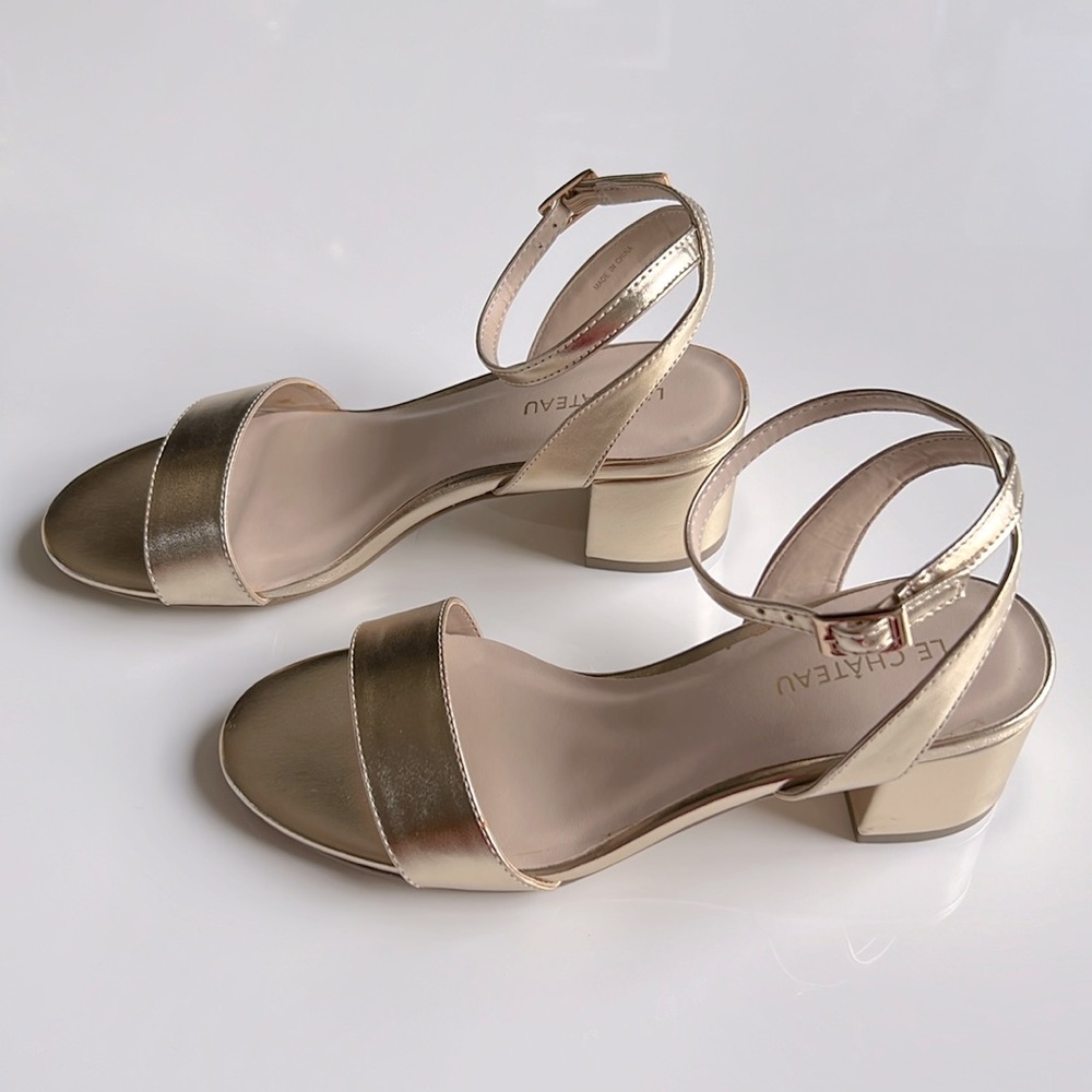 Le Chateau block heel gold sandals, new